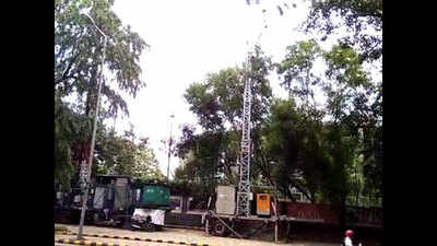 Mobile towers installed on vehicles without NDMC nod?