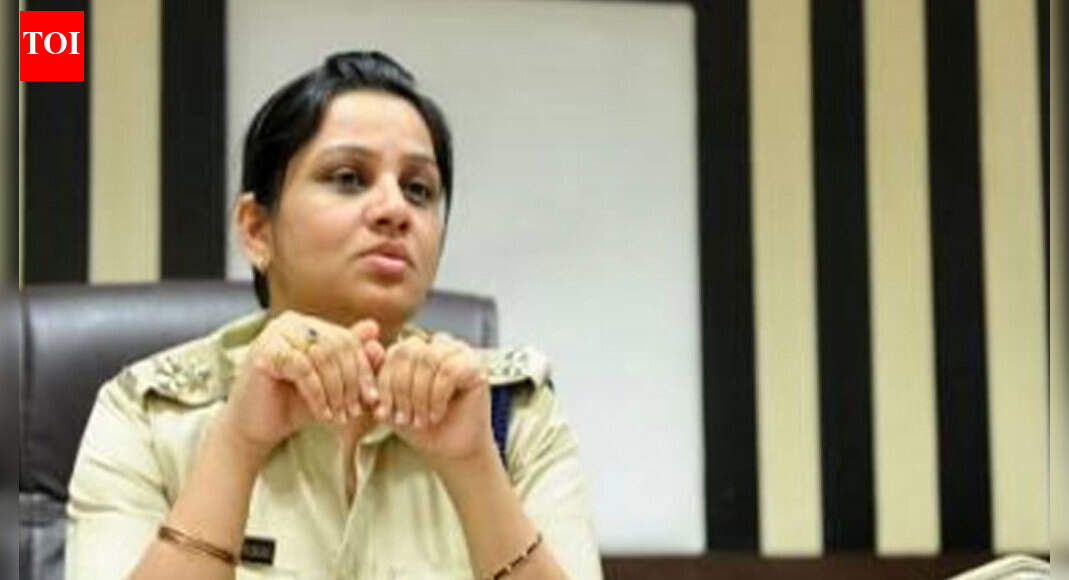Stop DIG Roopa from talking to media: AIADMK to Karnataka CM