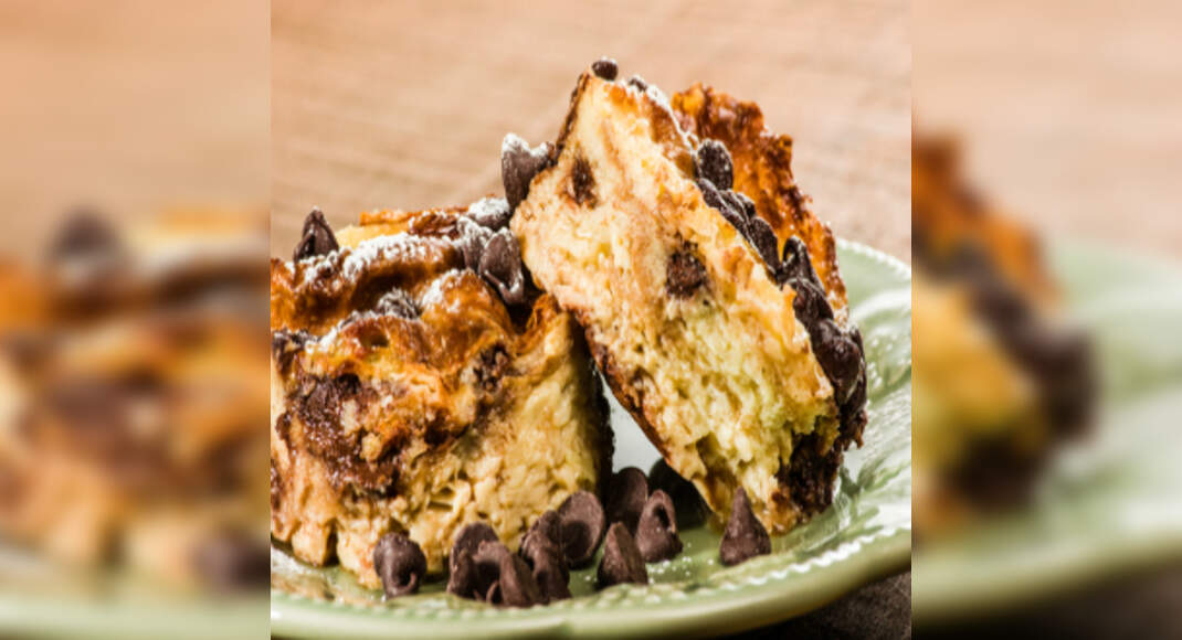 Chocolate Bread Pudding Recipe: How to Make Chocolate Bread Pudding Recipe | Homemade Chocolate Brea