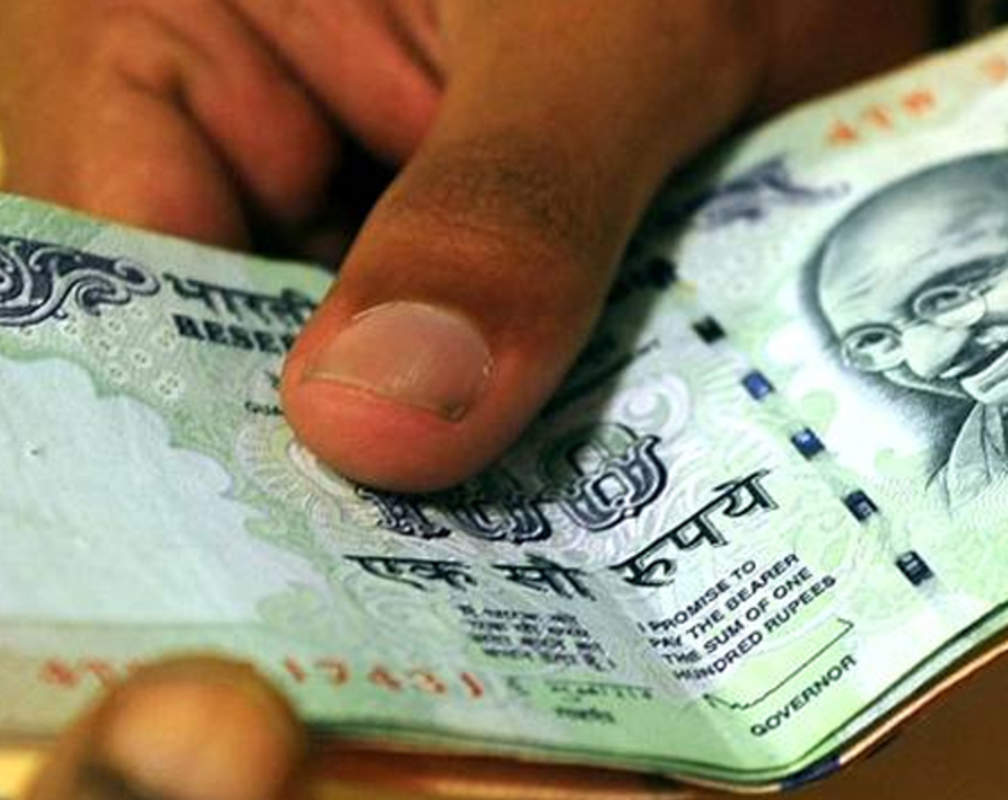
Rs 4 crore kickback deal in Maharashtra, Fadnavis orders probe
