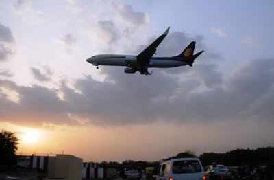 Jet follows Air India, curtails menu on domestic flights