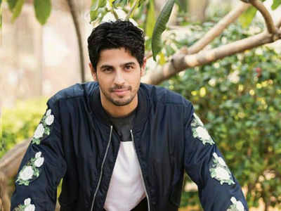 Sidharth Malhotra: I've been linked with all my co-stars except Akshay Kumar