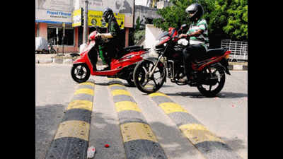 Invisible' at night, speed breakers pose accident risk | Dehradun