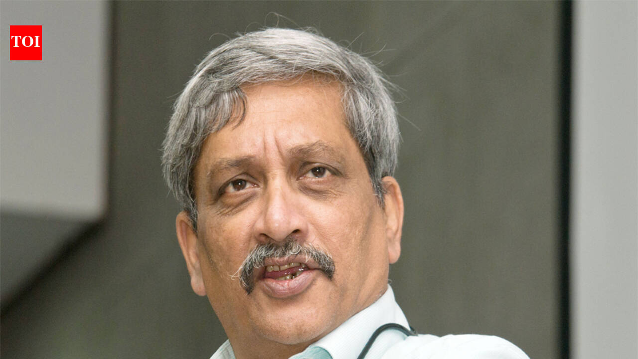 Need to protect Goa’s original charm: Parrikar | Goa News - The Times ...