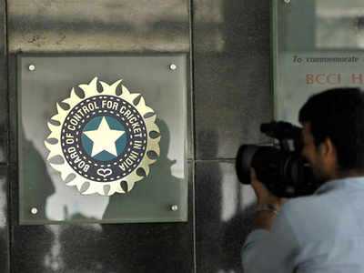Bidders want e-auction but BCCI wary of fall in revenue