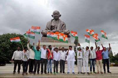 Congress MLAs to return to Gujarat from Bengaluru