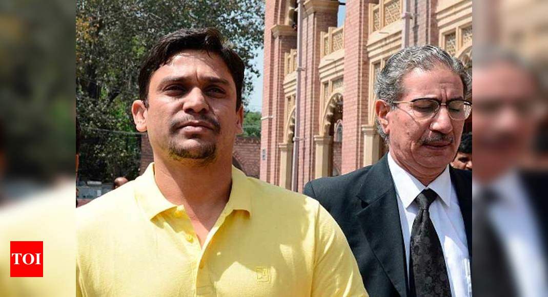 Khalid Latif: Khalid Latif Decides To Take His Spot-fixing Case To 