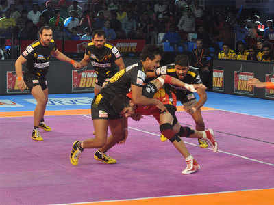 Lax Bengaluru Bulls ‘tied’ down by Titans; Haryana have it easy