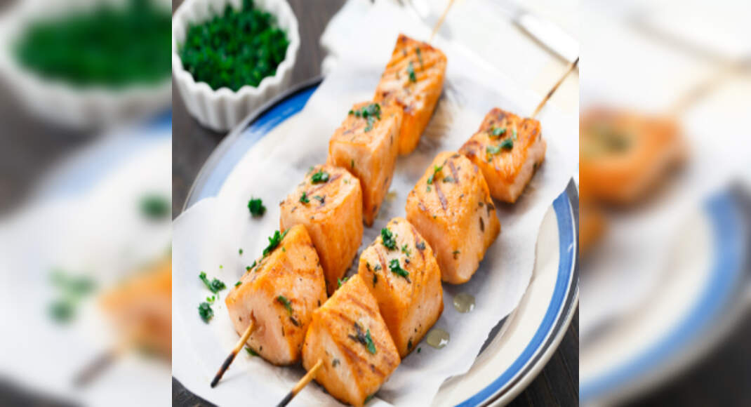 Tandoori Salmon Recipe: How to Make Tandoori Salmon Recipe | Homemade Tandoori Salmon Recipe