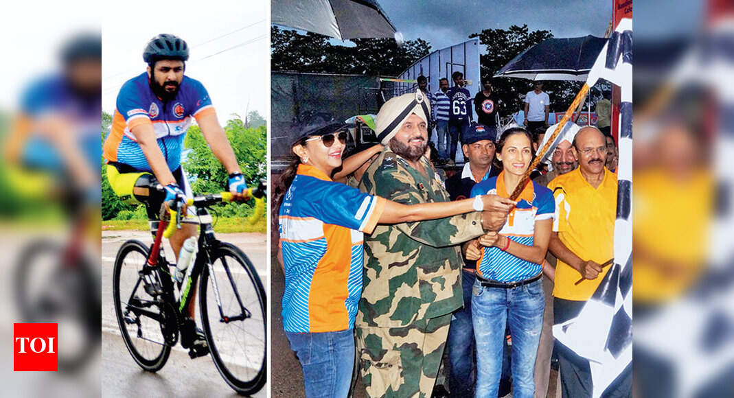 A bicycle ride to help paraathletes realise their dreams Hyderabad News Times of India