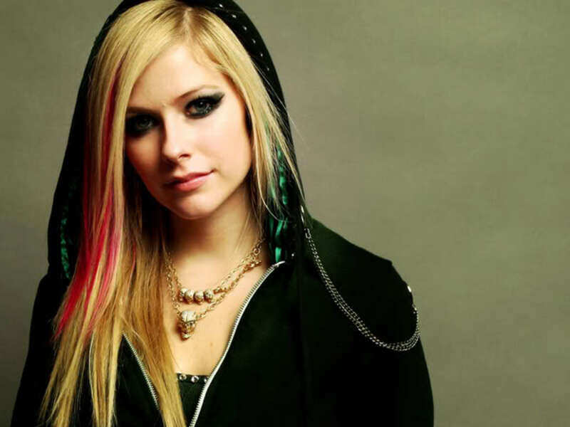 Avril Lavigne may release new music later this year English Movie
