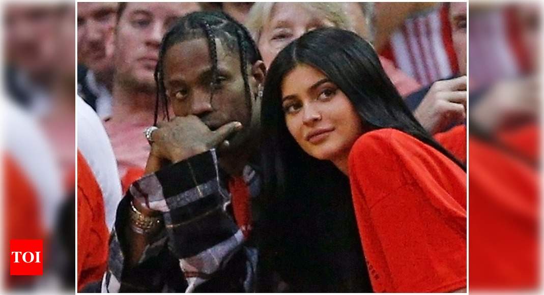 Travis Scott gifts Kylie Jenner a USD 60,000 necklace - Times of India