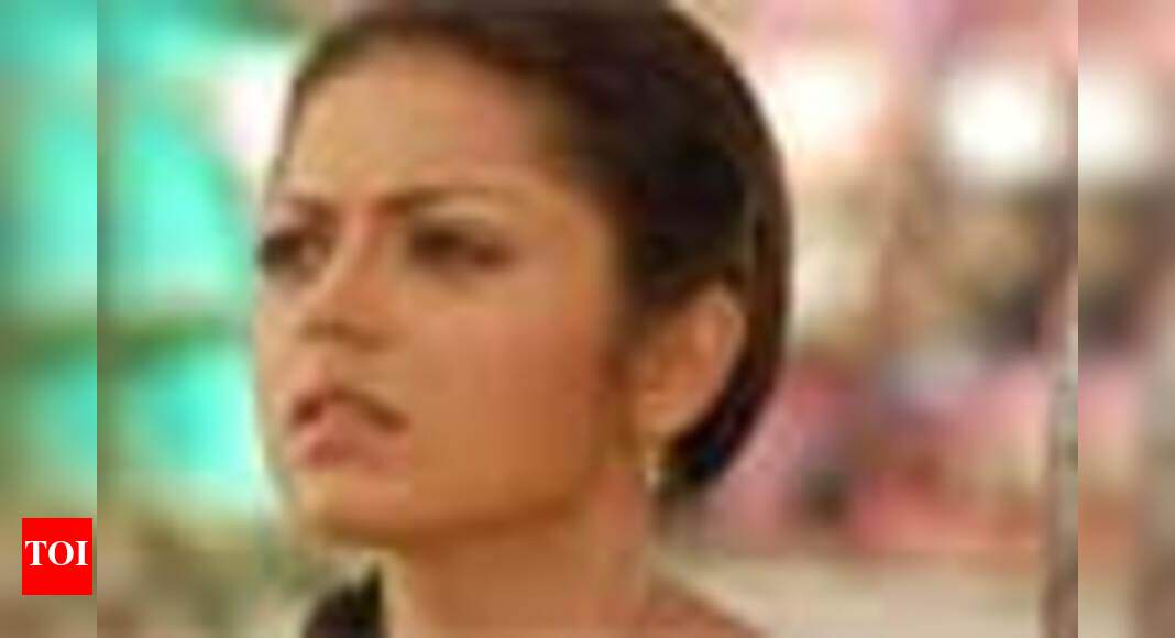 Geet misses Dev! - Times of India