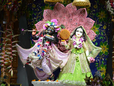Janmashtami 2017 Iskcon Noida Celebrates Janmashtami Noida News