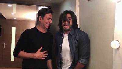 Ranveer-Akshay will leave you in splits in a hilarious video straight from the toilet