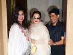 Pinky Reddy, Rekha pose with Manish Malhotra