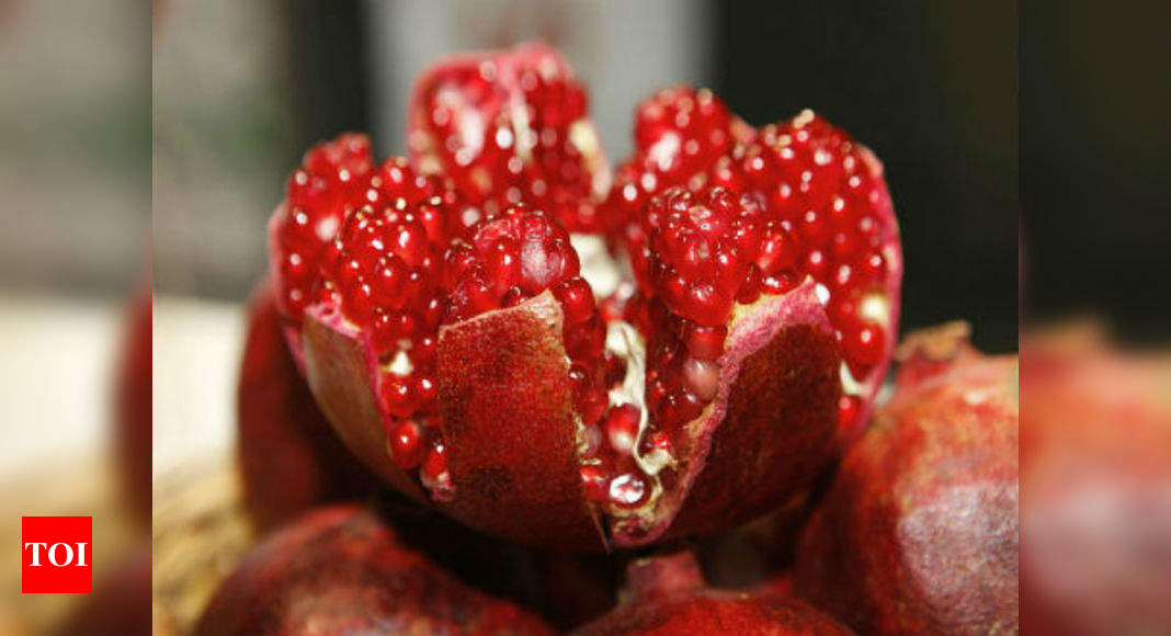 Health Benefits of Pomegranate: From boosting immunity to ...