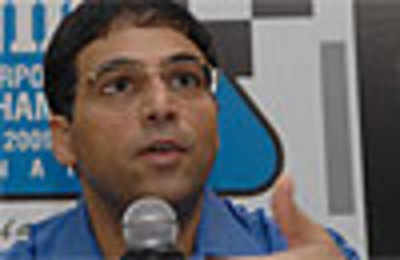 German GM Luther criticises Anand for taking Kasparov's help