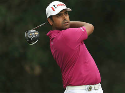 Anirban Lahiri adds 66 in second round, moves into contention