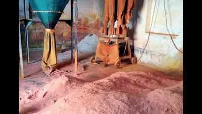 40,000 kg adulterated spices seized from 3 cold storages