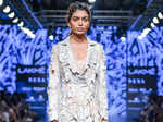 A model sashays down the ramp for designer Shriya Som