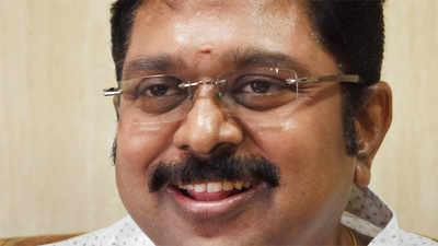 19 MLAs supporting TTV Dhinakaran withdraw support to EPS government
