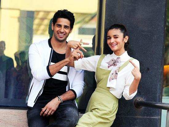 Sidharth-Alia break-up is a publicity gimmick?