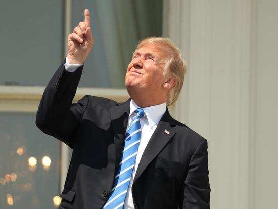 Here are the best memes about solar eclipse 2017!