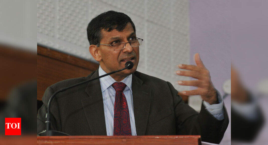 Essays banking rajan 02 picture