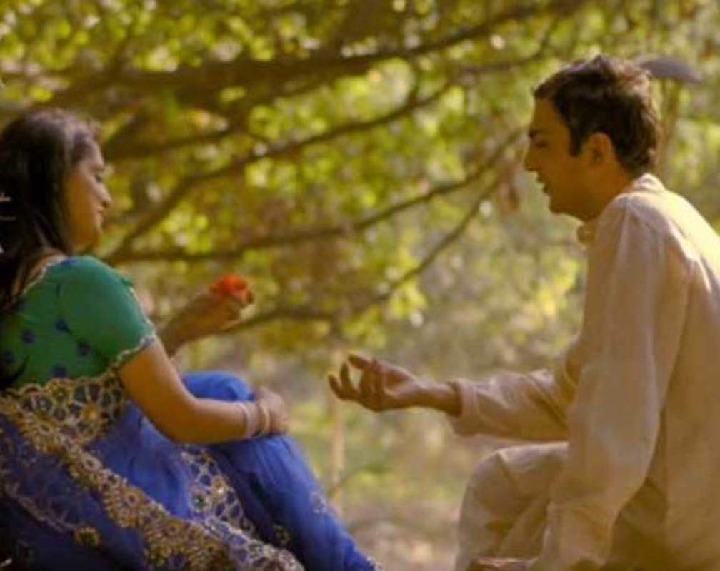 
Yadvi - The Dignified Princess: 'Rangreeza' song

