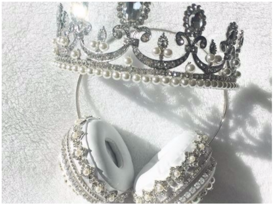 The most royal accessory, crown headphones are here!