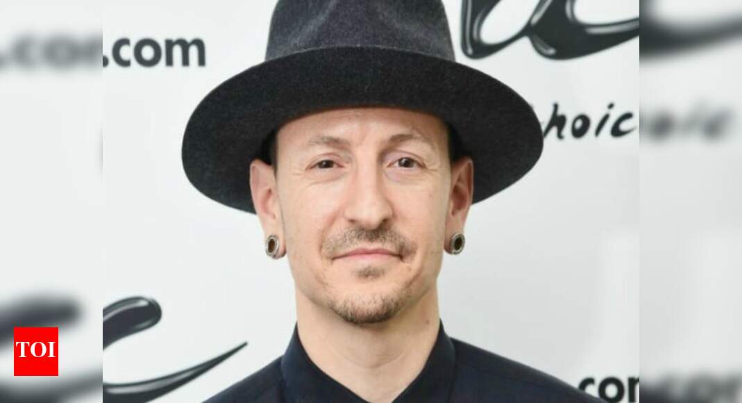 Chester Bennington's exwife 'disgusted' with singer's funeral