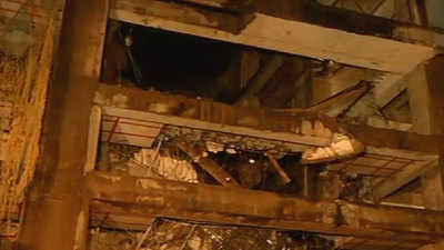 One killed as building collapses in Mumbai