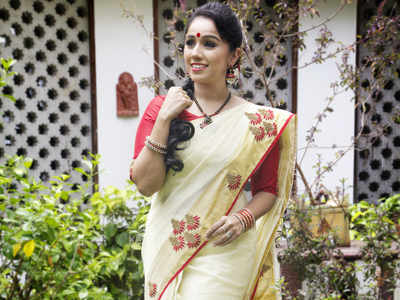 NAYANA | Indian fashion saree, Indian fashion trends, Indian beauty saree