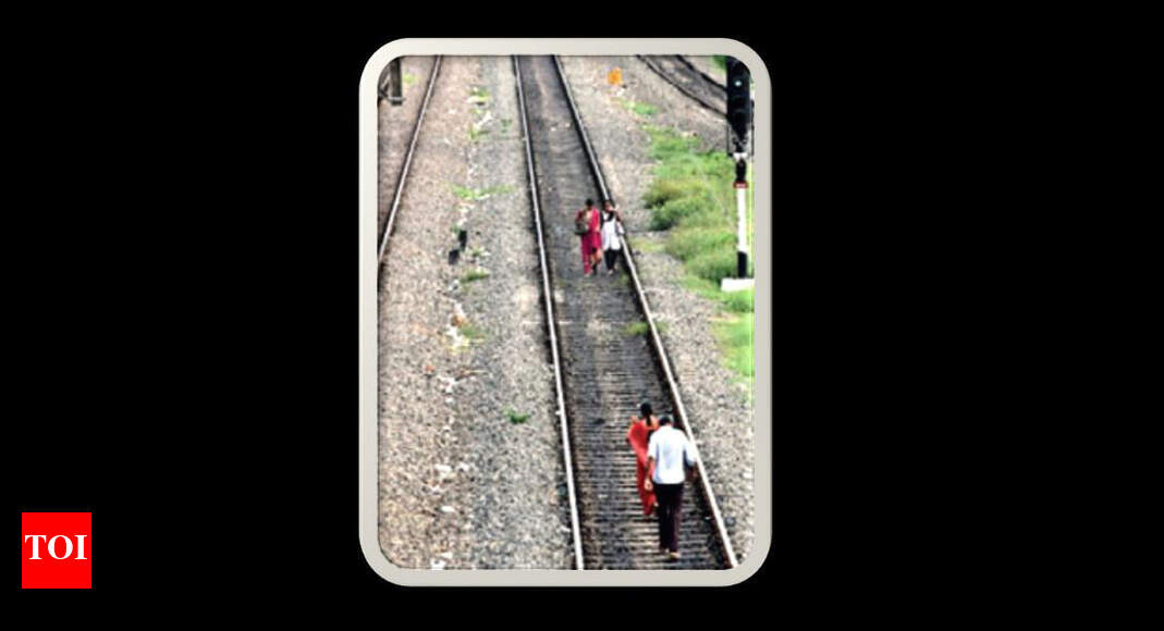 Train runs over 3 youths crossing tracks near Kodambakkam station