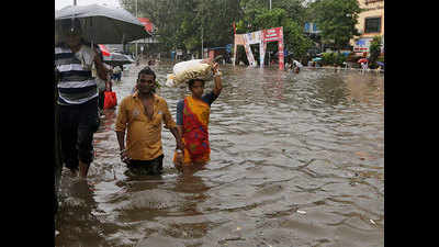 Navy provides shelter to Mumbaikars stranded after heavy rains