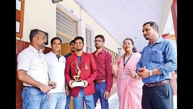 Backbencher Varun Bhati returns to school in Greater Noida after Arjuna Award