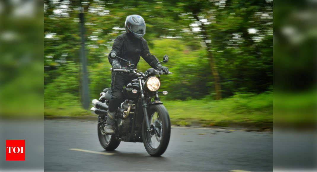 triumph street scrambler off road