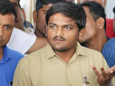 Hardik Patel’s father accuses lawyer of ‘misconduct’