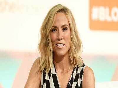 Sheryl Crow bribes her sons