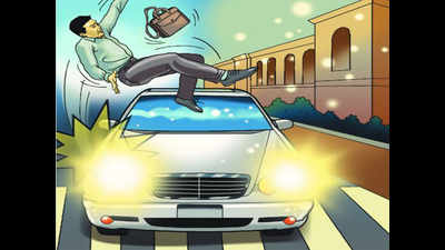 Speeding car mows down 4 persons in Tamil Nadu