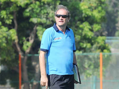 Had selection differences with Roelant Oltmans: David John