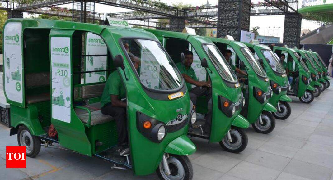 e-rickshaw: Metro starts e-ricks from all Yellow line stations in ...