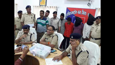 Four held for stealing Rs 21 lakh from bank ATM in Ratlam