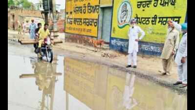 Residents of CM’s ancestral village feel ‘choked’ by overflowing sewage water