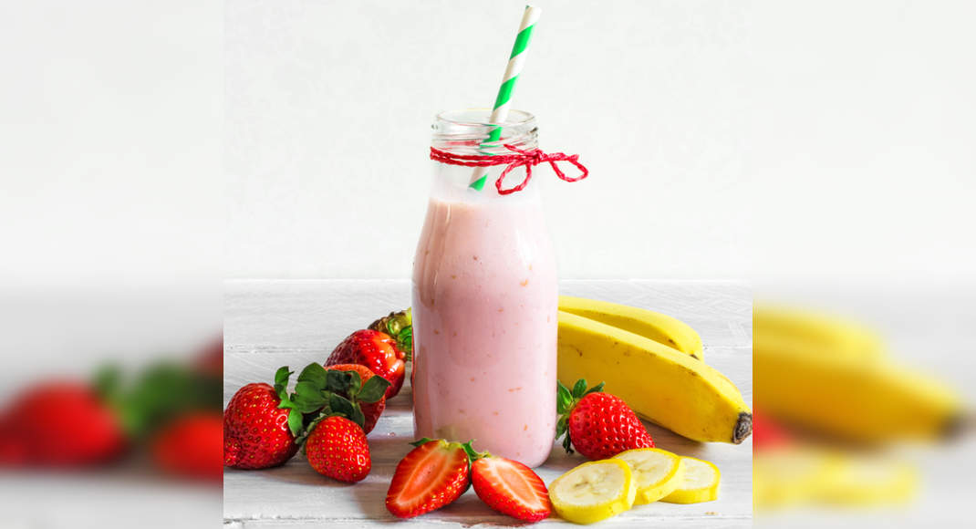 Strawberry Soya Smoothie Recipe: How to Make Strawberry Soya Smoothie ...