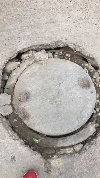Broken manhole cover - Times of India