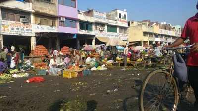 Unhygienic conditions and filth at mandi