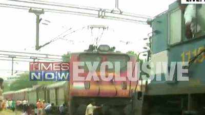 Ranchi Rajdhani Express derails in Delhi