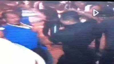 Bouncers thrash photographers as they attempt to take photos of Shilpa Shetty and Raj Kundra